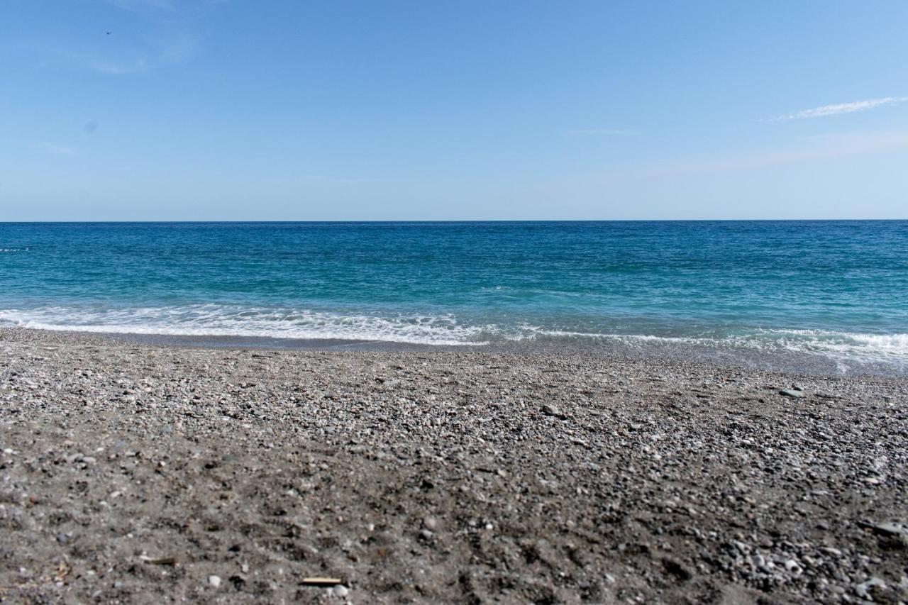 Beach House Acquamarina Letojanni Luaran gambar
