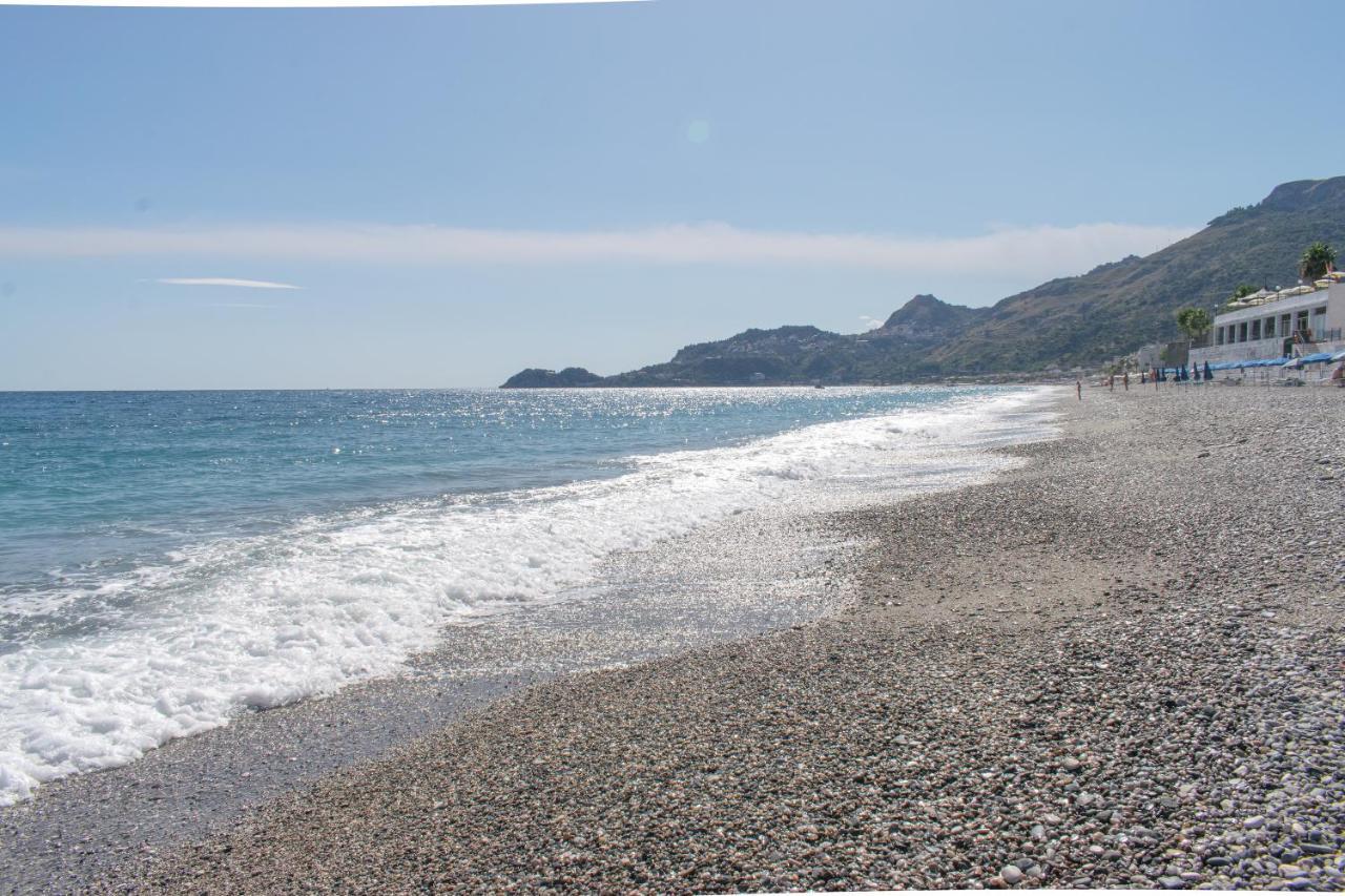 Beach House Acquamarina Letojanni Luaran gambar