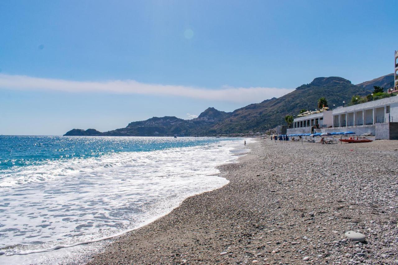 Beach House Acquamarina Letojanni Luaran gambar